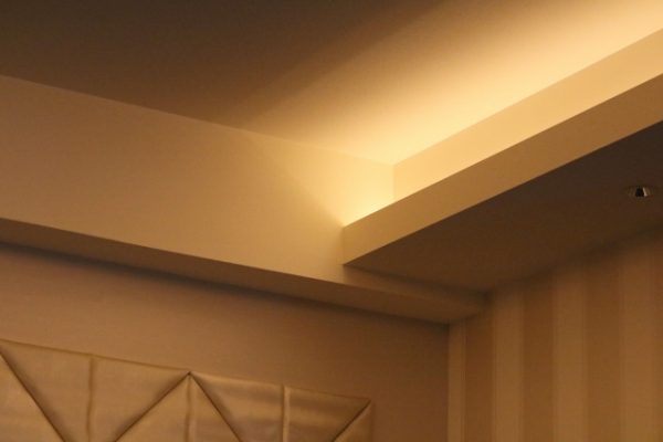 【廻り縁】とは？～必要性・種類・DIY方法の紹介～ | CLASS1 ARCHITECT