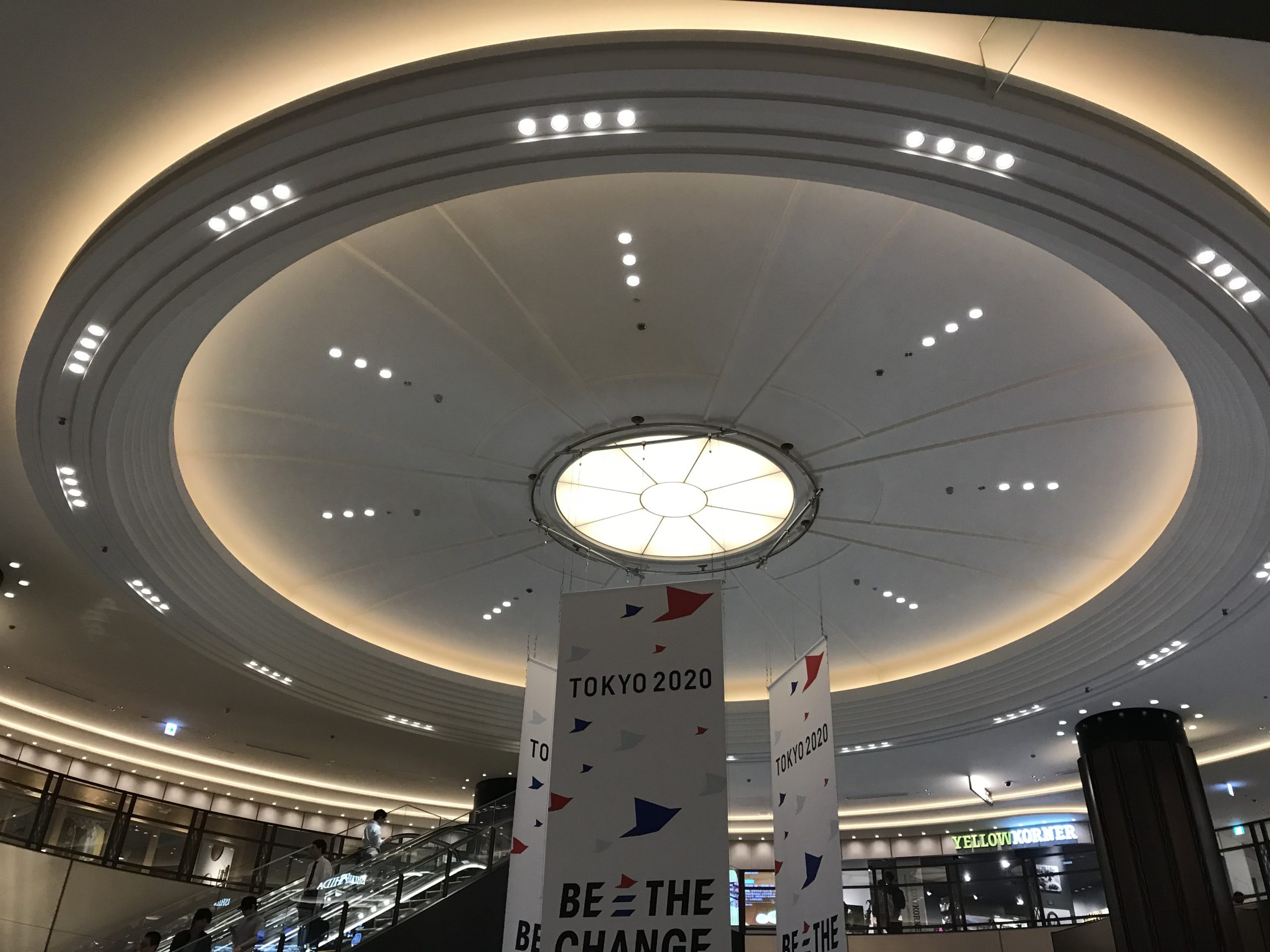 石膏をガラス繊維で補強した不燃材製品で天井 ドーム 装飾天井 装飾柱 意匠の細かいボーダー等に最適です Class1 Architect